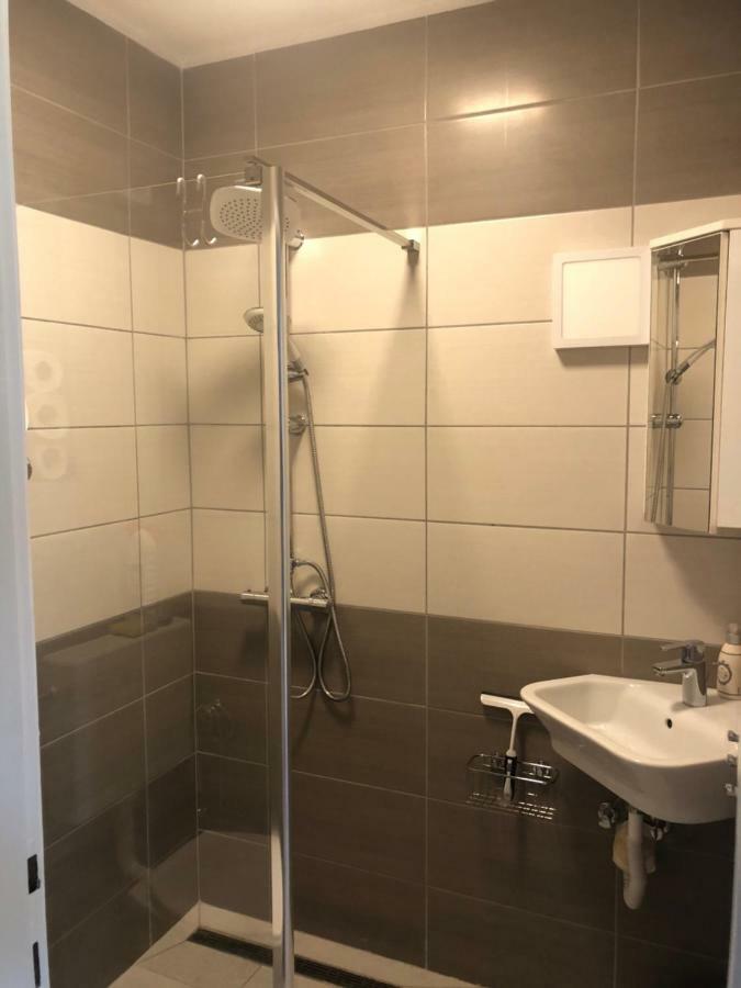 Apartament Neca *